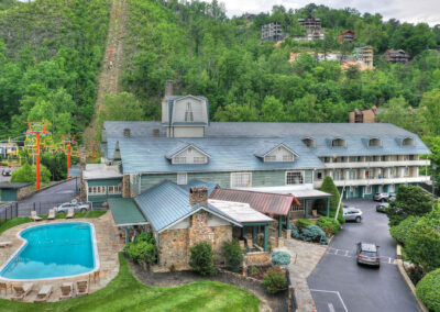 The Historic Gatlinburg Inn