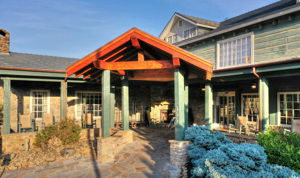 The Historic Gatlinburg Inn